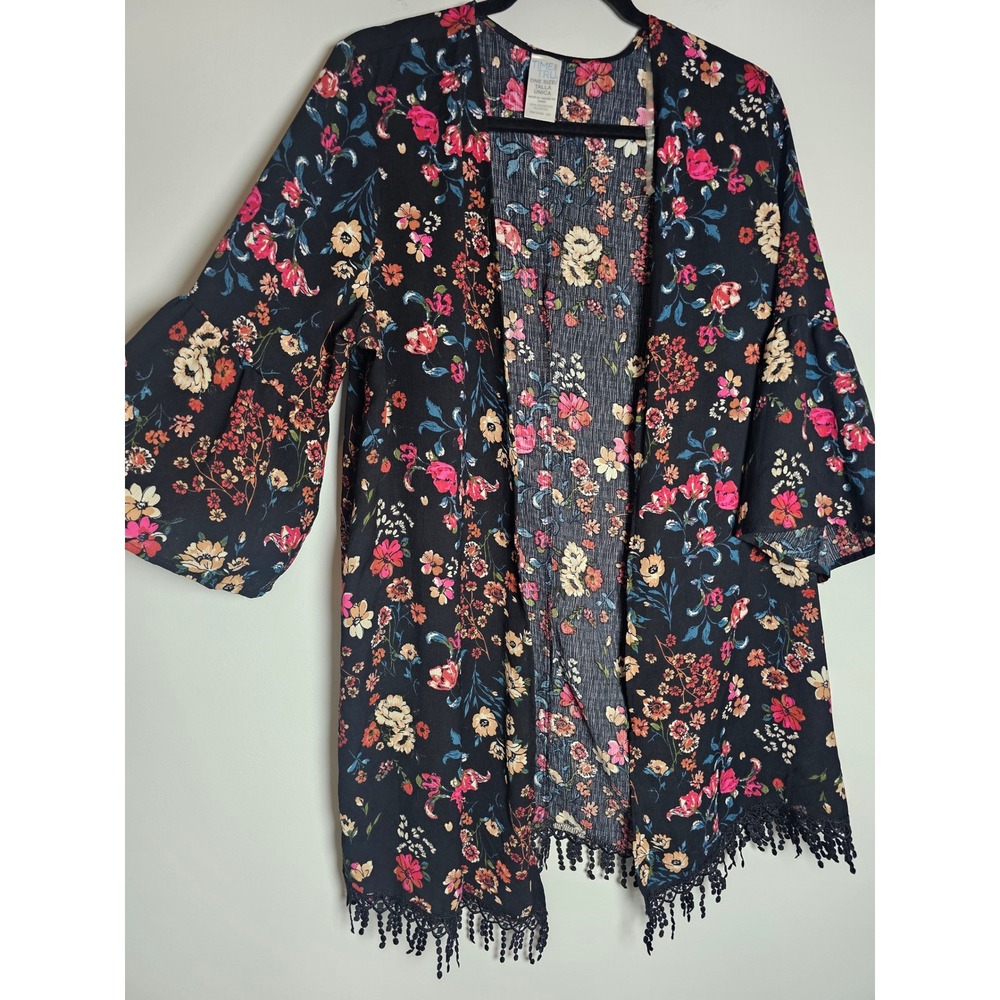 Boho Time and Tru Floral Kimono Women One Size Black Soot Pom Pom Tassel Trim